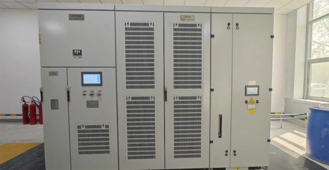 廣州白云機場10kV直掛式戶內(nèi)水冷SVG項目